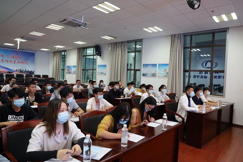 1594806198387558.jpg 新同事正面照.JPG